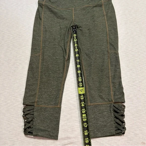 Athleta Mind over Matter Capri Cropped Leggings Lattice Size‎ M Medium Green - Picture 8 of 8